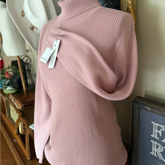 Liz Claiborne Women's Ribbed Zephyr Pink Turtleneck Sweater NWT 80.00 - Picture 6 of 8